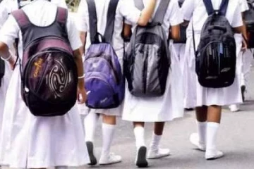 மாணவியை காட்டுப்பகுதிக்கு அழைத்துச் சென்று மோசமாக நடந்துகொண்ட பாடசாலை வேன் சாரதி!