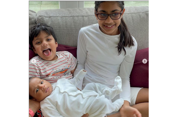 லண்டனில் செட்டிலாகிவிட்ட தமிழ் பட நடிகையின் தற்போதைய நிலை! அவருக்கு இவ்வளவு பெரிய மகளா? | Actress Settled Foreign Her Children Photos