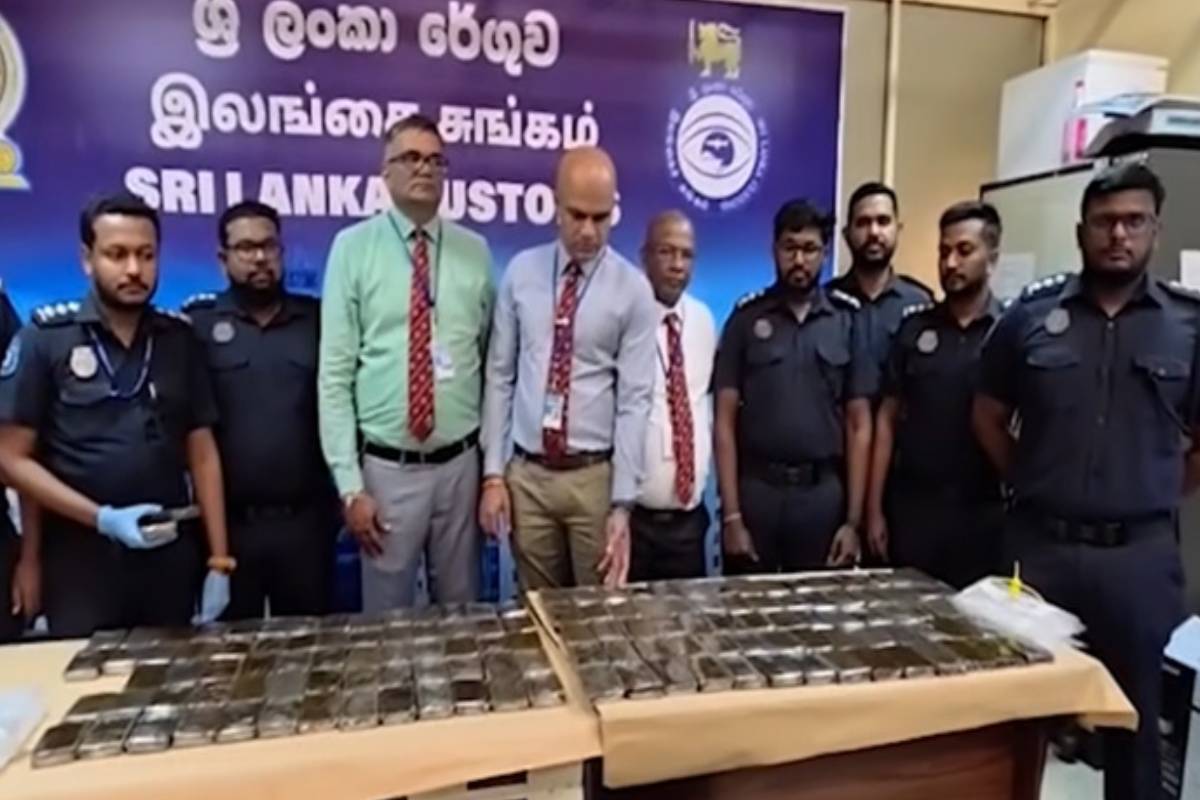 கட்டுநாயக்க விமானத்தில் காத்திருந்த வெளிநாட்டு யுவதி - பைக்குள் இருந்த பெறுமதியான பொருள்: அதிரடி கைது | Foreign Woman Arrested With Drugs At Katunayake கட்டுநாயக்க விமானத்தில் காத்திருந்த வெளிநாட்டு யுவதி - பைக்குள் இருந்த பெறுமதியான பொருள்: அதிரடி கைது | Foreign Woman Arrested With Drugs At Katunayake