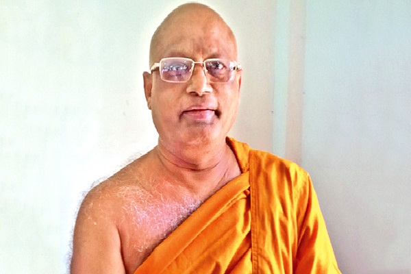 13 ஆவது திருத்த சட்டம் நாட்டுக்கு பேராபத்து -நிறைவேற்று அதிகாரத்தை ஒழிக்க மகாநாயக்கர்கள் போர்க்கொடி | It Is Not Appropriate Abolish Executive Presidency