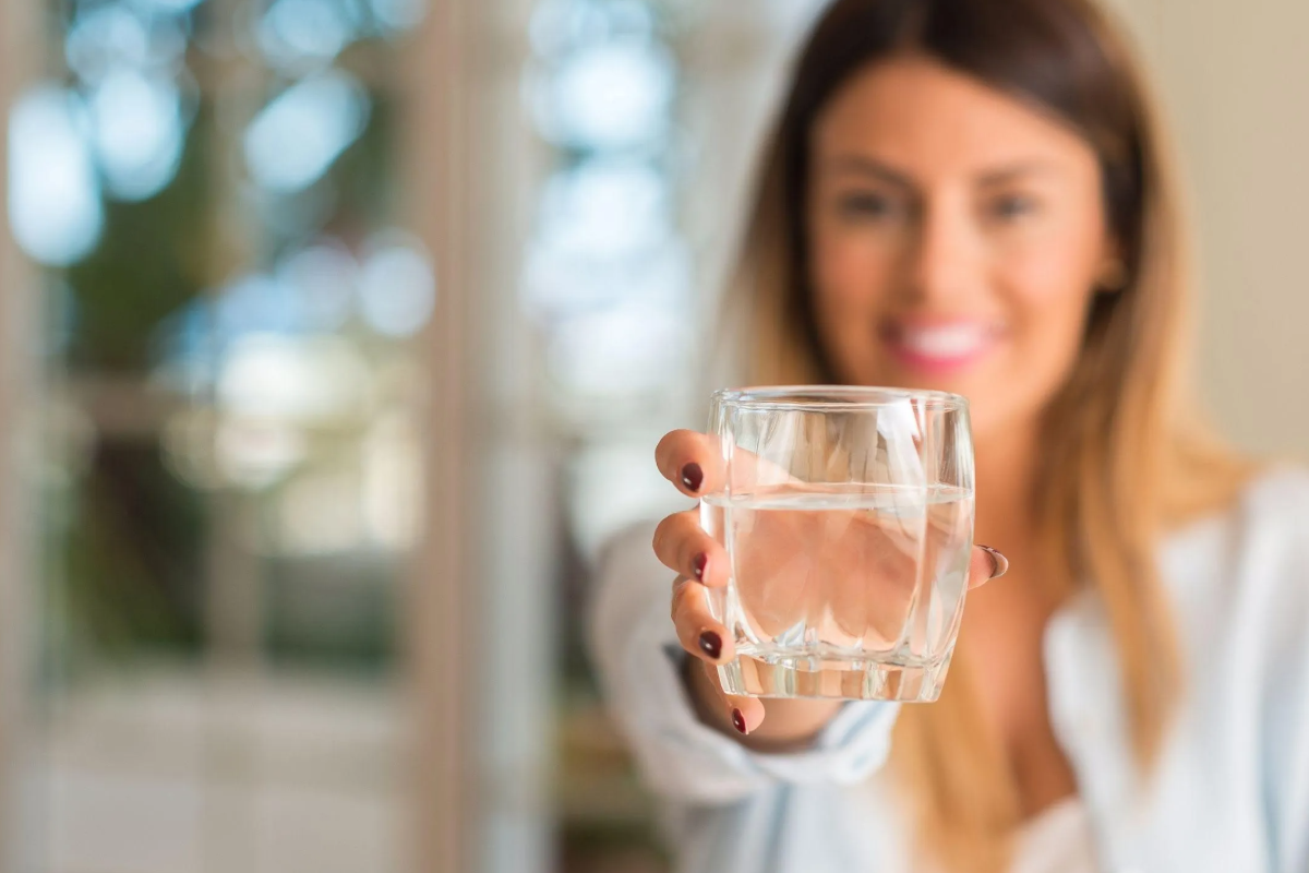 வெறும் தண்ணீரிலே கூட நாம் ஆரோக்கியமாக வாழலாம்.. எப்படி தெரியுமா? | Homemade Herbs Water For Healthy Life வெறும் தண்ணீரிலே கூட நாம் ஆரோக்கியமாக வாழலாம்.. எப்படி தெரியுமா? | Homemade Herbs Water For Healthy Life