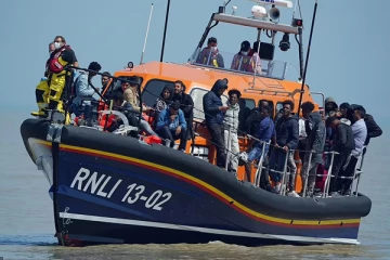 தொடர்ந்து தொந்தரவு செய்யும் பிரான்ஸ்... வாயை அடைக்க பிரித்தானியா வழங்கும் பெரிய தொகை