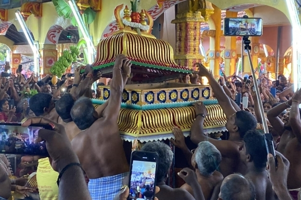 கோலாகலமாக ஆரம்பமானது சந்நிதி முருகன் பெருந்திருவிழா! | Jaffna Sannidhi Murugan Festival Begins