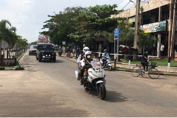சீனத் தூதுவரின் வருகைக்காக குவிக்கப்பட்ட இராணுவம்! - ஐபிசி தமிழ்