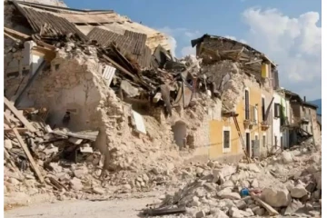 ஆப்கானை ஆட்டிபடைத்த நிலநடுக்கம் - 250க்கும் மேற்பட்டோர் பலி!