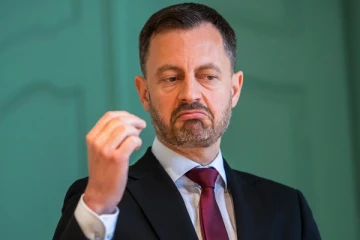 துப்பாக்கிச் சூட்டுக்கு இலக்கான பிரதமர்!