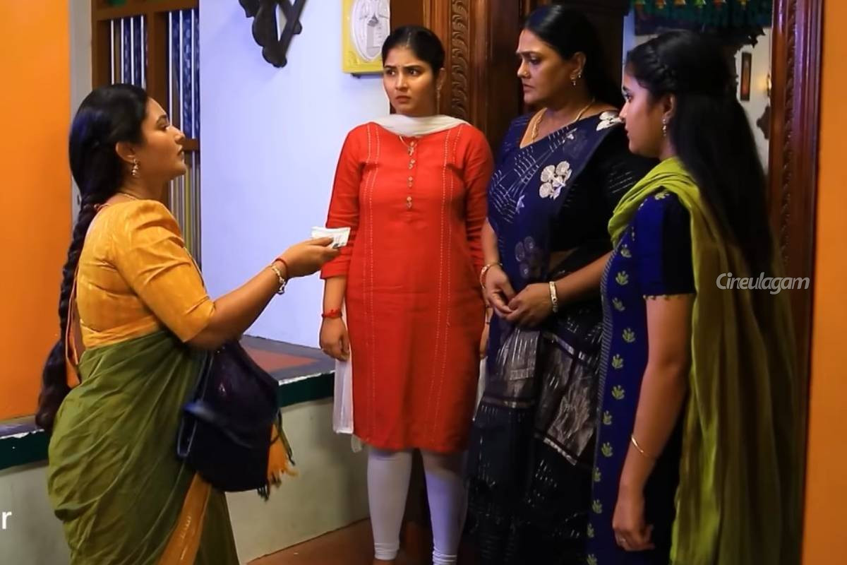 மயில் பிரச்சனைக்கு இடையில் பாண்டியன் ஸ்டோர்ஸ் 2 சீரியலில் என்ட்ரி கொடுக்கும் நடிகர்.. யார் பாருங்க | Pandian Stores 2 Serial Actor New Entry