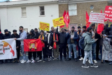 இலங்கையருக்காக லண்டனில் போராட்டத்தில் குதித்த புலம்பெயர் தமிழர்கள்