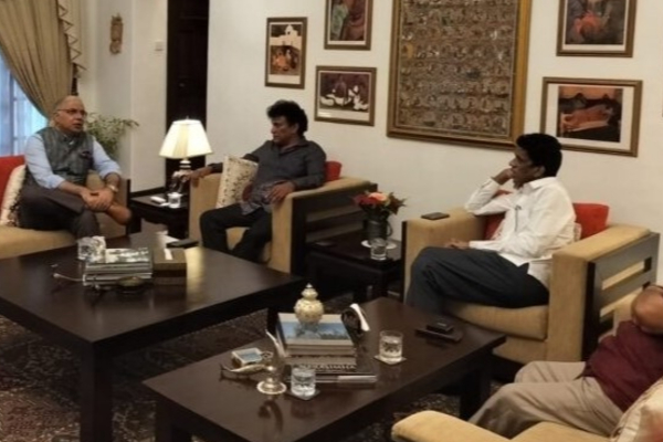 மலையக மக்களுக்கான இந்தியாவின் உதவிகள் தொடரும்! - மனோ அணியிடம் தூதுவர் உறுதி | India S Assistance To The Upcountry People