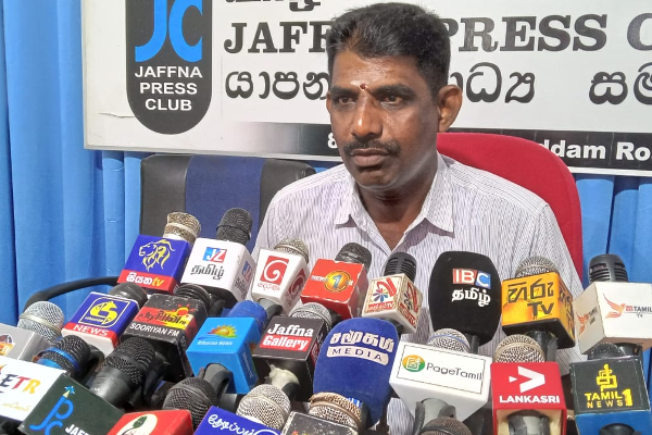 சம்பந்தனின் கதிரைக்கு இலக்கு வைக்கிறார் சுமந்திரன் : பகிரங்கமாக குற்றச்சாட்டு | Sumandran Targets Sampanthan S Position