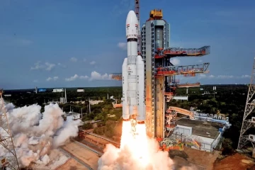 உலகமே உற்று நோக்க விண்ணில் பாய்ந்தது இஸ்ரோவின் Chandrayaan 3 விண்கலம்!