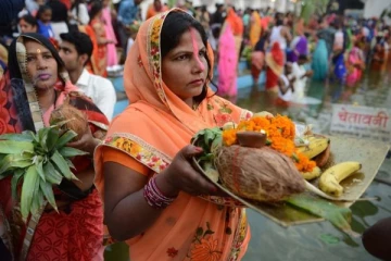 திருமணமான பெண்கள் மறந்தும் கூட இதை செய்யாதீங்க!