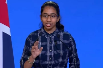 நாங்கள் உங்கள் மீது கடும் கோபத்தில் இருக்கிறோம்! உலகத் தலைவர்களின் மேடையில் துணிச்சலாக பேசிய தமிழ் மாணவி
