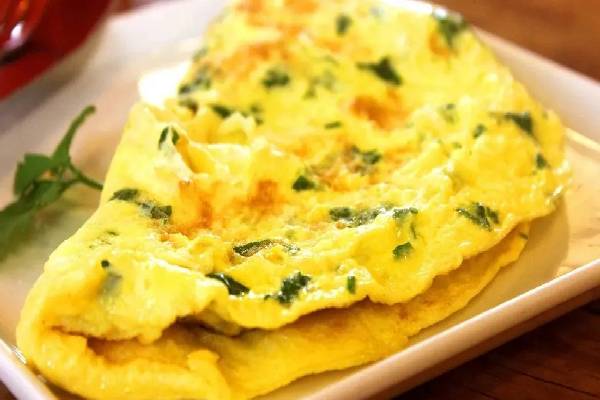 வேகவைத்த முட்டை vs ஆம்லெட்... எது ஆரோக்கியமானதுன்னு தெரியுமா? | Boiled Egg Vs Omelette Which Has More Nutrition