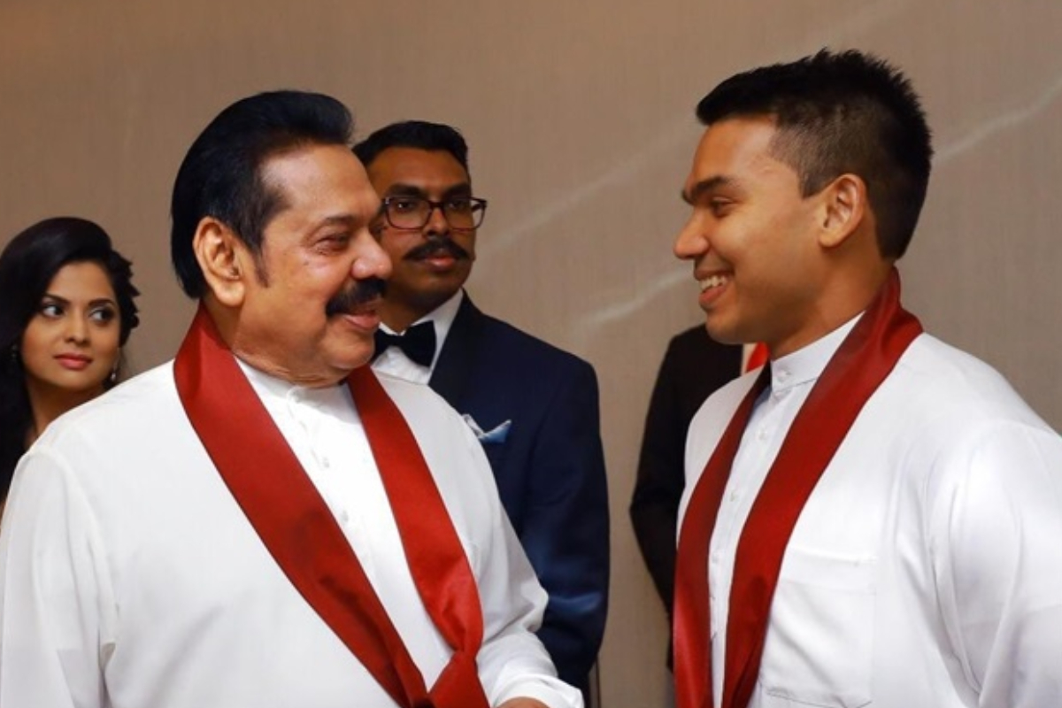 குற்றச்சாட்டுகளை மறைக்கும் ஆன்மீக கேடயம்! தியானத்தில் ஆழ்ந்துள்ள நாமலுக்கு பறக்கும் சக்தி | Namal Deep In Meditation Gains The Power Flight குற்றச்சாட்டுகளை மறைக்கும் ஆன்மீக கேடயம்! தியானத்தில் ஆழ்ந்துள்ள நாமலுக்கு பறக்கும் சக்தி | Namal Deep In Meditation Gains The Power Flight