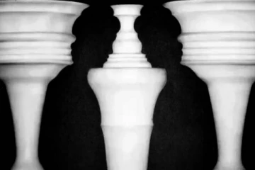 உங்க ரியல் குணத்தை கண்டுபிடிக்க ஒரு Test: இந்த படத்தில் தெரிவது என்ன?