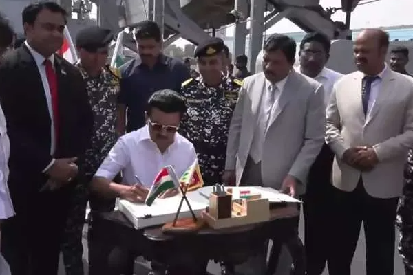 இலங்கைக்கு 950 தொன் நிவாரணப் பொருட்களை வழங்கிய தமிழ்நாடு | Tamil Nadu Provides 950 Tons Of Relief Supplies