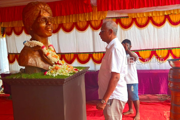 யாழில் தியாக தீபம் திலீபனுக்கு அஞ்சலி செலுத்திய சுமந்திரன் | Sumanthiran Pays Tribute To Thileepan In Jaffna