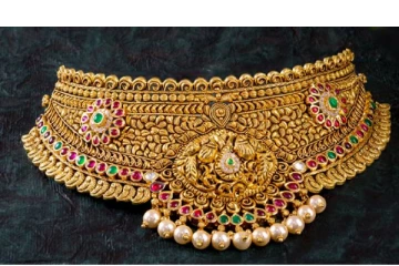 ஒரே நாளில் குறைந்த தங்கம் விலை - இன்றைய நிலவரம் என்ன தெரியுமா?