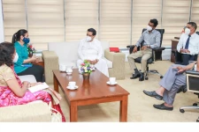 මෙරට කොවිඩ් එන්නත ලබාදීමේ දි ලෝක සෞඛ්ය සංවිධානයේ නිර්ණායක යටතේ වැඩ බිම්වලට ප්රමුඛතාවයක්...