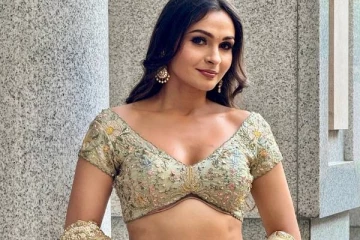 புதிய தோற்றத்தில் நடிகை ஆண்ட்ரியா... வைரலாகும் புகைப்படங்கள்