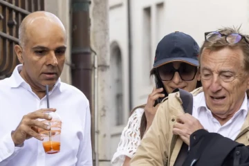 நாய்க்கு செய்த செலவைவிட பணியாளர்களுக்கு குறைவான ஊதியம் வழங்கிய பிரித்தானியாவின் பணக்கார குடும்பம்