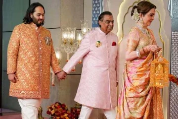 அம்பானி வீட்டில் இருக்கும் தங்க கோவில் பற்றி தெரியுமா?