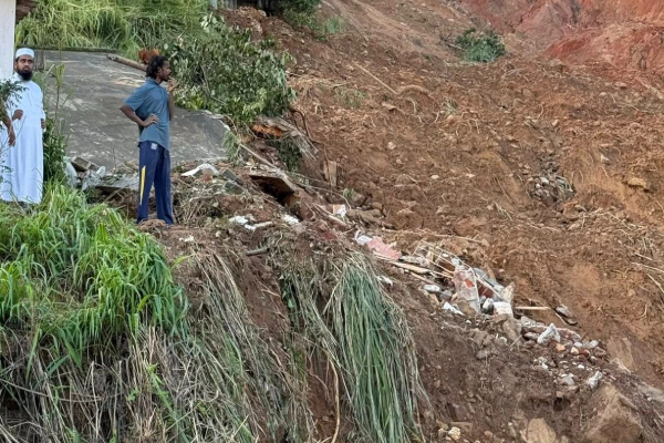 150 பேரை காவுவாங்கிய பெரும் துயரம்! கண்டியில் தேடப்படும் 50 குடும்பங்கள் | Great Tragedy That Claimed The Lives Of 150 People
