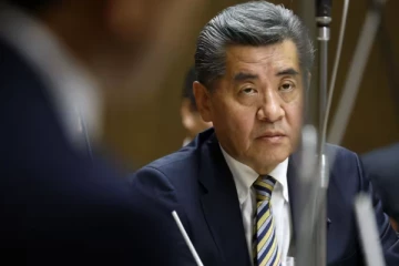 வரி செலுத்தாததால் தனது பதவியை ராஜிநாமா செய்தார் துணை நிதியமைச்சர்!