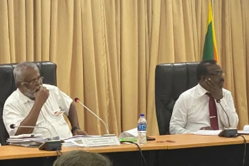 யாழில் பனை வளத்தை பாதுகாத்தே தீர வேண்டும்: அதிகாரிகளுக்கு அமைச்சர் டக்ளஸ் அறிவுரை