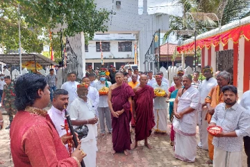 யாழ் நாகவிகாரையில் இன ஐக்கியத்திற்கான விசேட தானம் (படங்கள்)