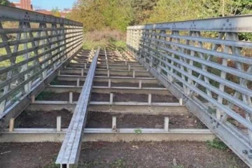 வடிவேலுவின் கிணற்றை காணோம் காமெடி போல பாலத்தையே திருடிய விசித்திரம்!