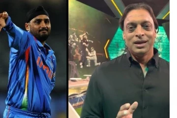 பாகிஸ்தானை இந்தியா வீழ்த்தும் என நம்பி ஓவராக வாய்விட்ட ஹர்பஜன்சிங்! தோல்விக்கு பின்னர் அக்தர் தந்த பதிலடி... வீடியோ