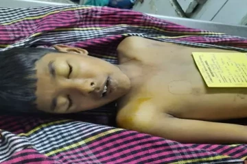 விளையாடும் போது புதரில் விழுந்த பந்து... எடுக்க சென்ற சிறுவன்.. உள்ளே காத்திருந்த அதிர்ச்சி