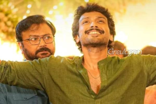 ஆஷகள் ஆயிரம் (மலையாளம்) திரை விமர்சனம் | Ashakal Aayiram Movie Review