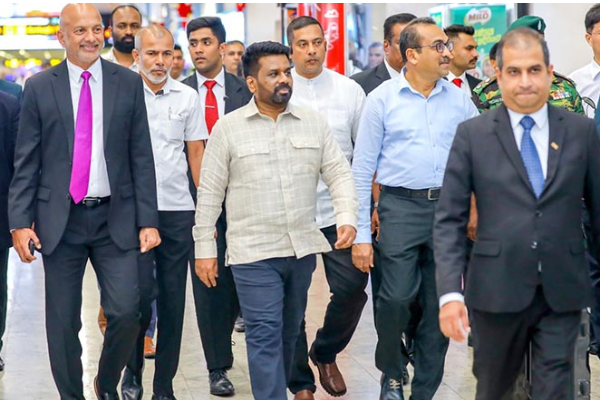 செம்மணியை நோக்கி ஜனாதிபதி அநுர.. மிகுந்த எதிர்பார்ப்பில் பலர் | President Anura Visits Chemmani Mass Graves