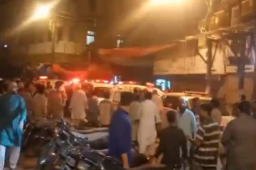 சற்றுமுன்னர் பாகிஸ்தானில் மதவழிபாட்டு தலம் அருகே குண்டு வெடிப்பு!