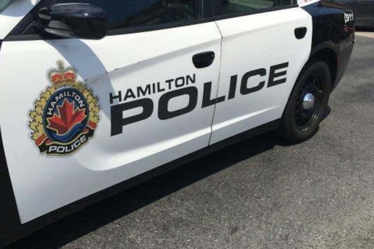 ஹமில்டனில் இடம்பெற்ற விபத்தில் இருவர் பலி | Two People Dead After Hamilton Collision