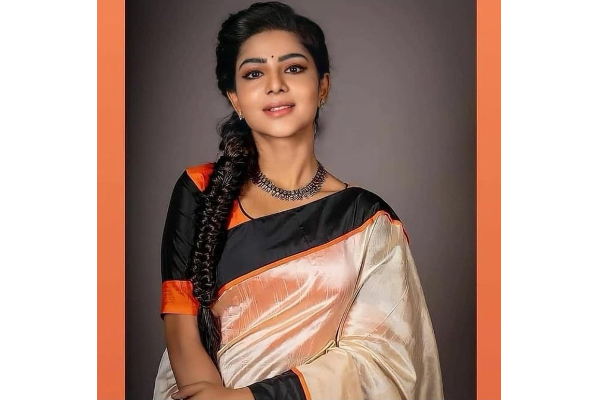 ஆச்சு அசல் நடிகை சமந்தா போலவே மாறிய குக் வித் கோமாளி பிரபலம், ரசிகர்களை ஆச்சர்ய படுத்திய புகைப்படம் | Samantha Cwc Pavithra Photoshoot