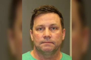 பொதுமக்கள் முன்னிலையில் அருவருப்பான செயல்: ரொறன்ரோ பொலிசாரிடம் சிக்கிய நபர்