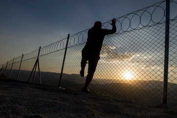 திறந்தவெளி சிறைச்சாலையில் இருந்த கைதிகள் தப்பியோட்டம்!