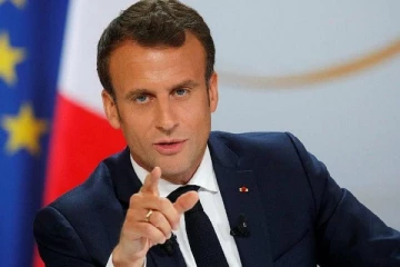 பிரித்தானியாவுக்கு எதிராக.... ஜேர்மனி சேன்ஸலர் மெர்க்கலுக்கு ஆதவாக களமிறங்கிய பிரான்ஸ் ஜனாதிபதி மேக்ரான்!