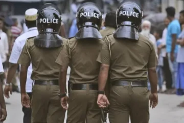 யாழில் நள்ளிரவில் அரங்கேறிய சம்பவம் ...அச்சத்தில் குடும்பம்;; கண்டுகொள்ளாத பொலிஸார்