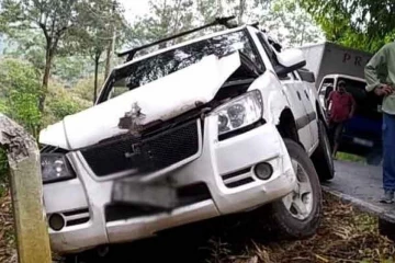 වේගය පාලනය කර ගැනීමට නොහැකිවූ කැබ් රථයක් අනතුරකට