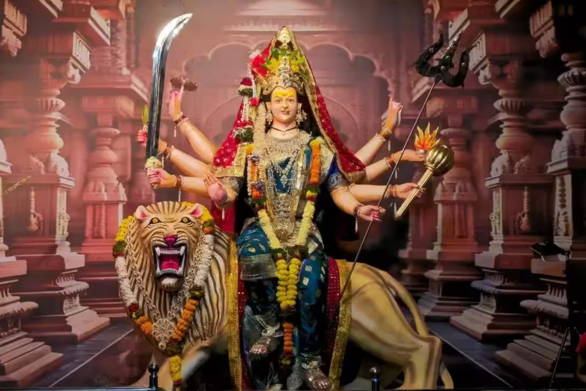 நவராத்திரி அம்பிகையை வீட்டிற்கு அழைக்கும் முன்பு இந்த 7 பொருட்களை அகற்றி விடுங்கள் | 7 Things Should Remove Before Navarathri Festival