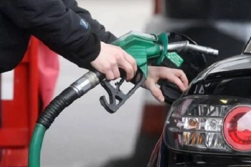 நாட்டில் எரிபொருள் பற்றாக்குறையை தவிர்ப்பதற்கு அரசாங்கம் முடிவு