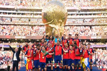 ලොවම තුෂ්නම්භූත කළ ඓතිහාසික ජයක් සමඟින් FIFA අවසන් ප්‍රතිඵලය මෙන්න - වසර 16ට පසු ස්පාඤ්ඤය ලෝකෙම හොල්ලද්දි ලයනල් මෙසී කඳුළු සලයි