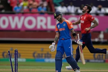 அதற்கெல்லாம் காரணமே கோலியின் ஈகோ தான்? வரலாற்றில் மோசமான சாதனை!