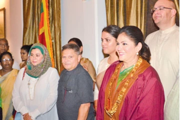 ரோஸி சேனாநாயக்கவின் தங்கை இஸ்லாத்தை தழுவினார்