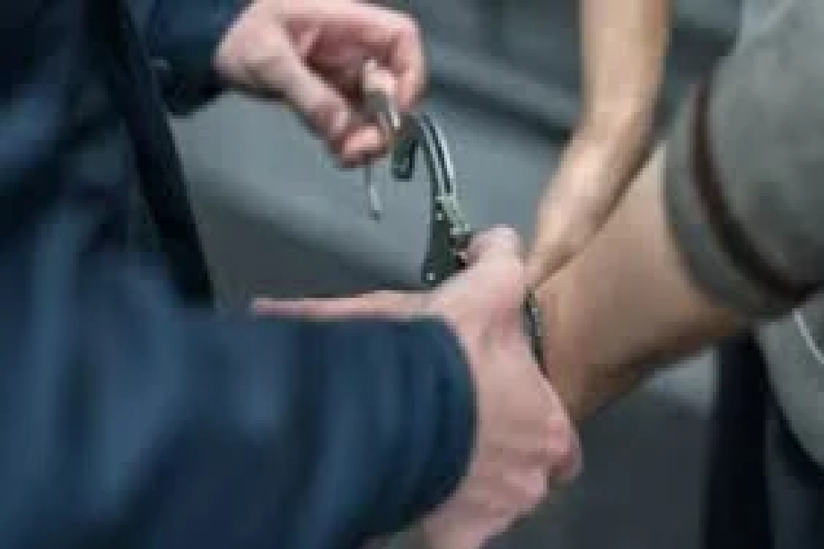 இளம் பெண்ணின் நிர்வாண காணொளியை வைத்திருந்த இரண்டு பல்கலை மாணவர்கள் கைது | Two Students Arrested Nude Photo Of A Young Woman இளம் பெண்ணின் நிர்வாண காணொளியை வைத்திருந்த இரண்டு பல்கலை மாணவர்கள் கைது | Two Students Arrested Nude Photo Of A Young Woman